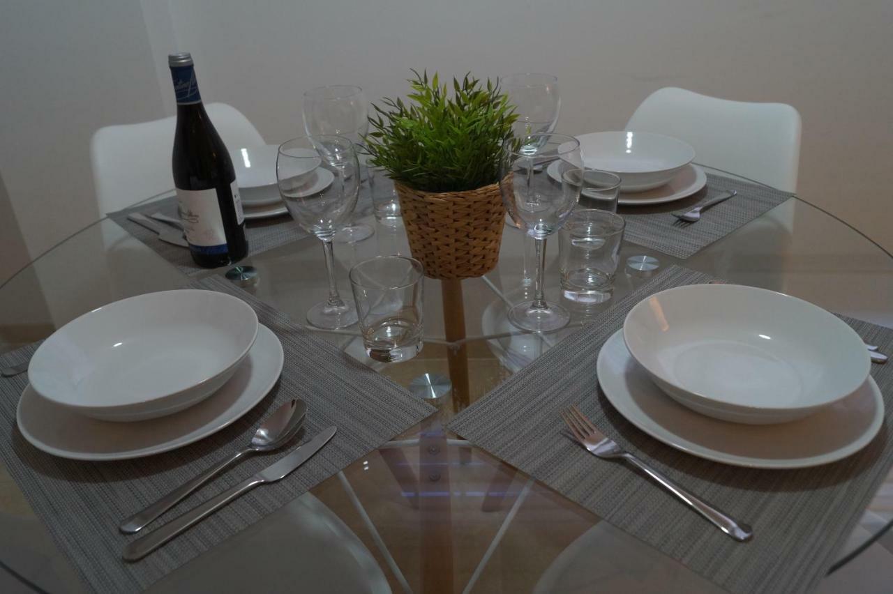 Apartamento Plaza Alfonso XII Málaga Dış mekan fotoğraf