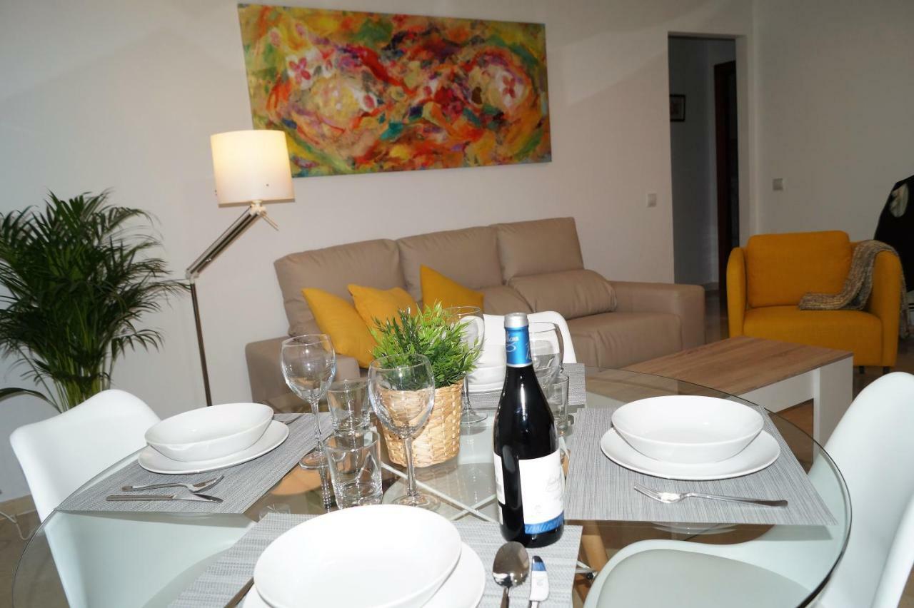 Apartamento Plaza Alfonso XII Málaga Dış mekan fotoğraf