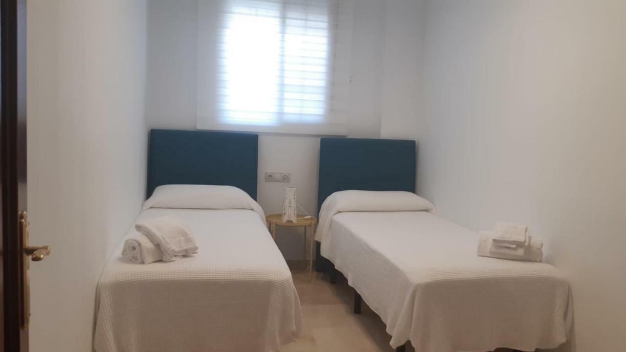 Apartamento Plaza Alfonso XII Málaga Dış mekan fotoğraf
